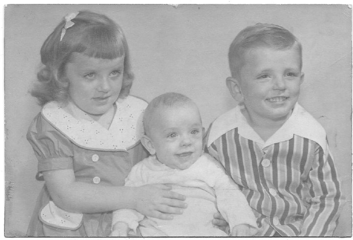 Wolstenholme Family 016 gray